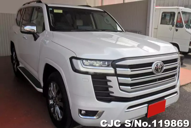 Toyota / Land Cruiser 2023