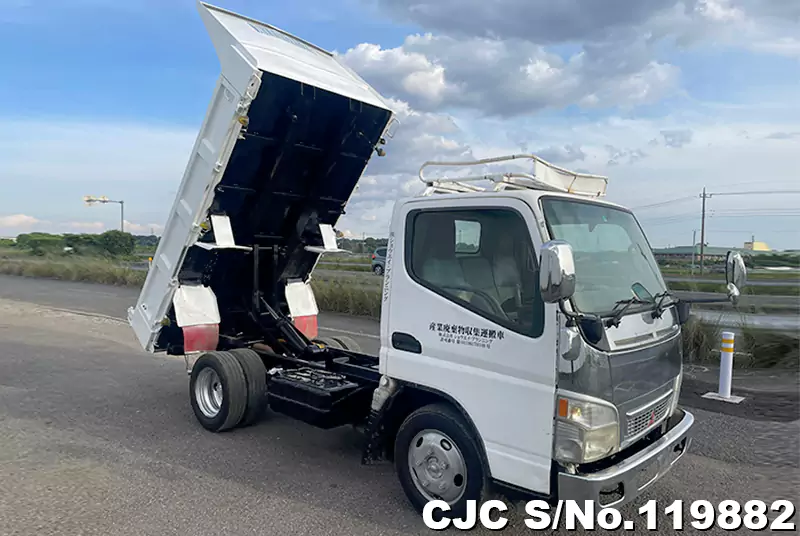 Mitsubishi / Canter 2002