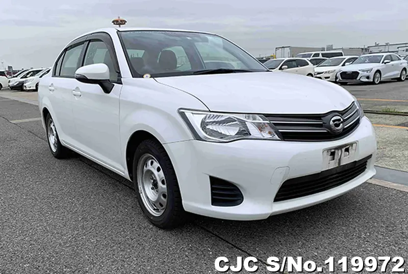 Toyota / Corolla Axio 2015