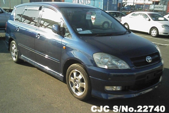 2001 Toyota / Ipsum Stock No. 22740