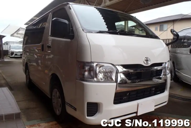 Toyota / Hiace 2024