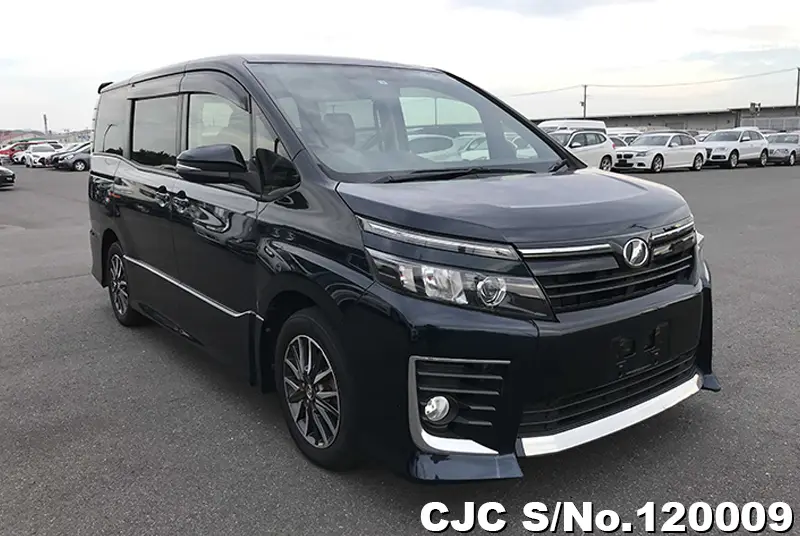 Toyota / Voxy 2015