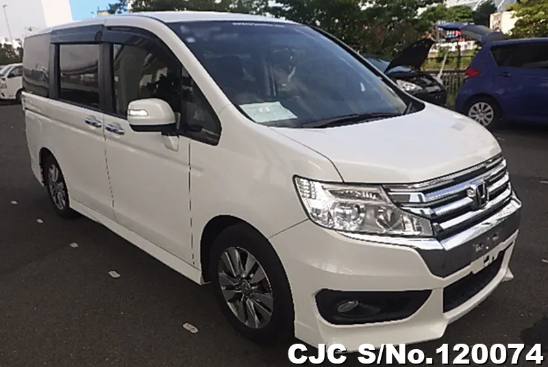 Honda / Step Wagon 2014