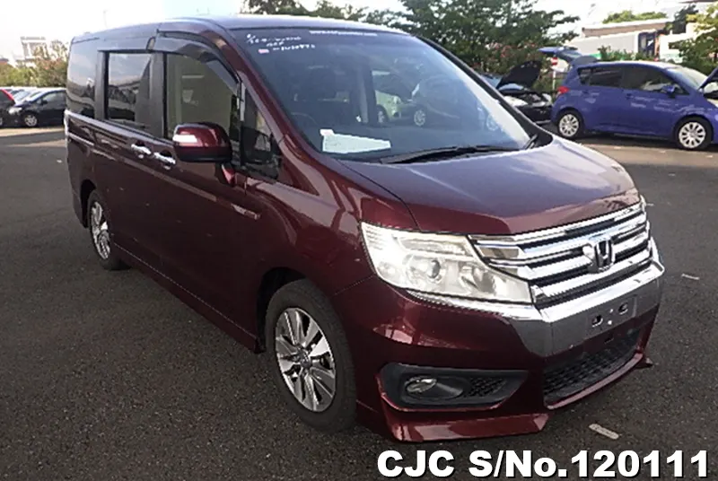 Honda / Step Wagon 2014