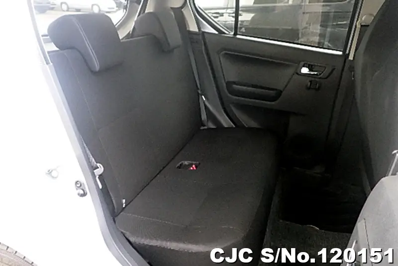 Daihatsu Mira E:S in Silver for Sale Image 11
