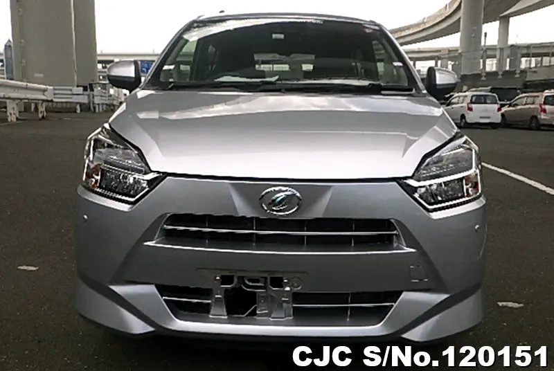 Daihatsu Mira E:S in Silver for Sale Image 4