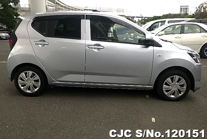 Daihatsu Mira E:S in Silver for Sale Image 6