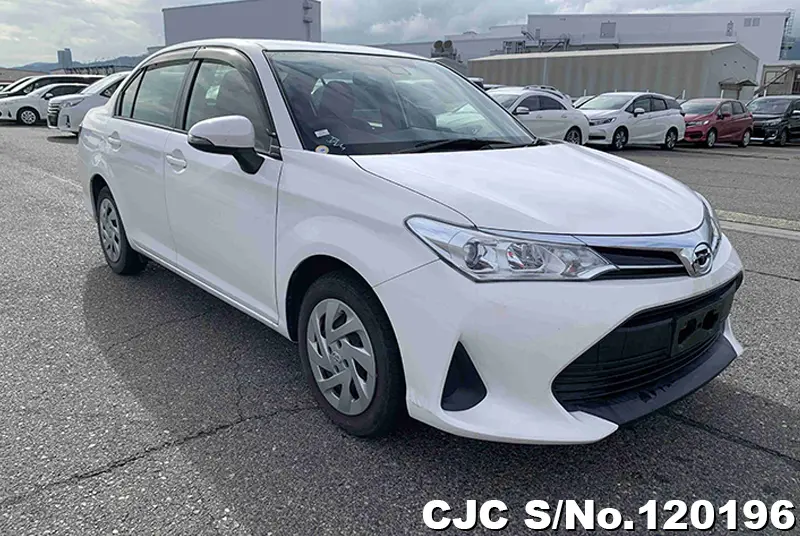 Toyota / Corolla Axio 2018