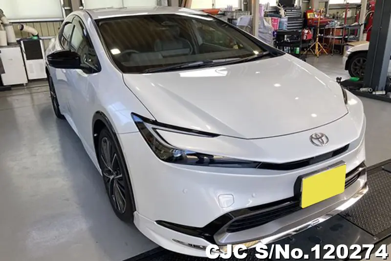 Toyota / Prius 2023
