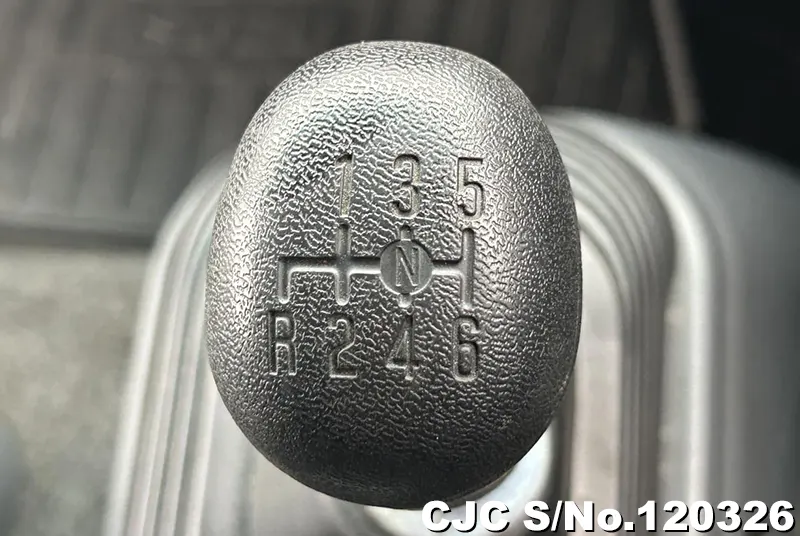 2014 Isuzu / Forward Stock No. 120326