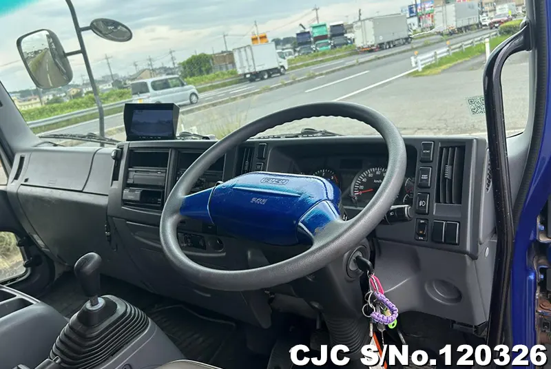 2014 Isuzu / Forward Stock No. 120326