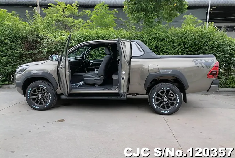 2025 Toyota / Hilux / Revo Rocco Stock No. 120357