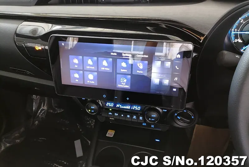 2025 Toyota / Hilux / Revo Rocco Stock No. 120357