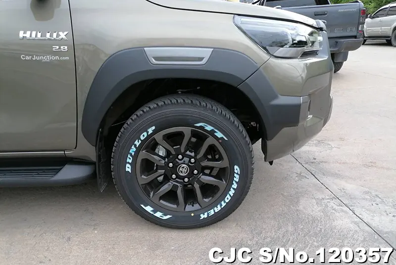 2025 Toyota / Hilux / Revo Rocco Stock No. 120357