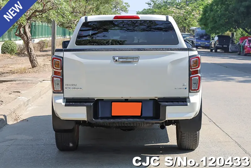 Isuzu D-Max in White for Sale Image 5