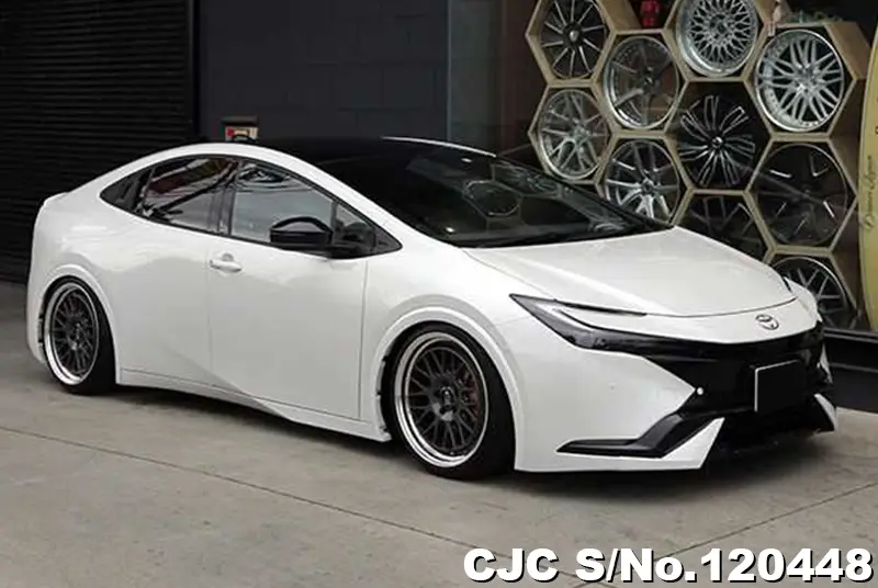 Toyota / Prius 2023