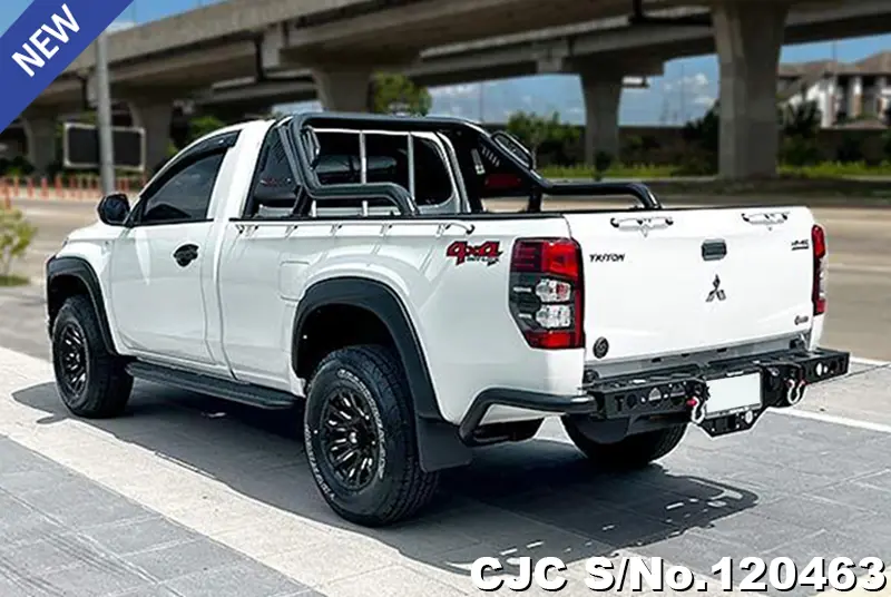 Mitsubishi Triton in White for Sale Image 1