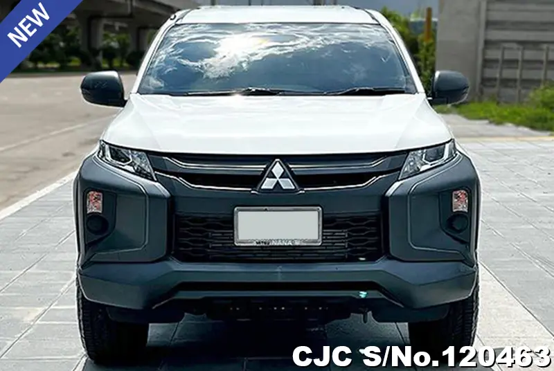 Mitsubishi Triton in White for Sale Image 2