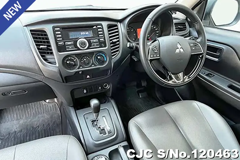 Mitsubishi Triton in White for Sale Image 6