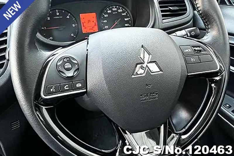 Mitsubishi Triton in White for Sale Image 7