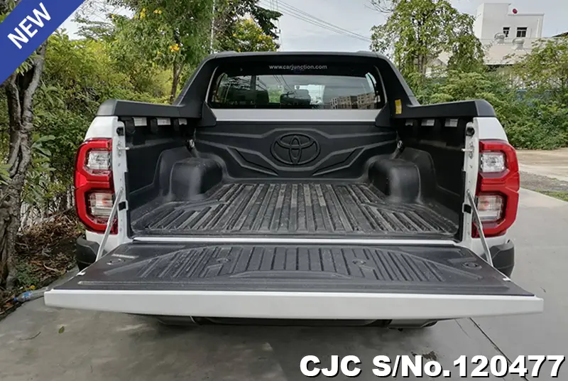 2025 Toyota / Hilux / Revo Rocco Stock No. 120477