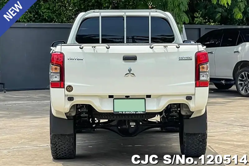 Mitsubishi Triton in White for Sale Image 5