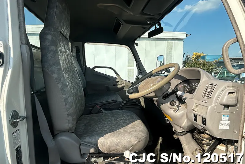 2011 Hino / Dutro Stock No. 120517