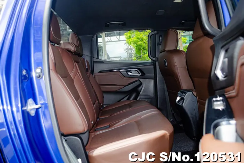 Isuzu D-Max in Blue for Sale Image 10