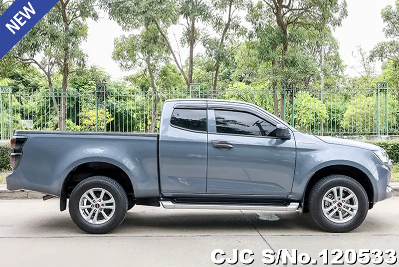 Isuzu D-Max in Gray for Sale Image 6
