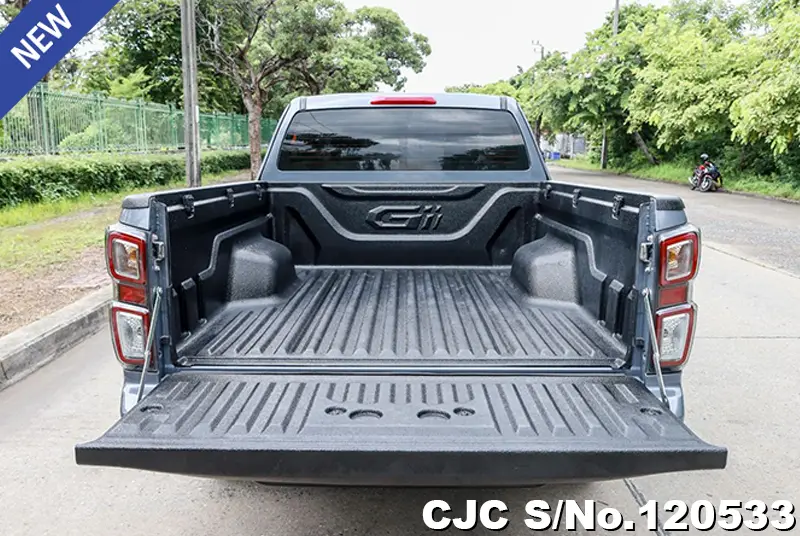 Isuzu D-Max in Gray for Sale Image 8