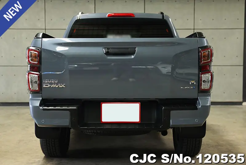 Isuzu D-Max in Gray for Sale Image 3