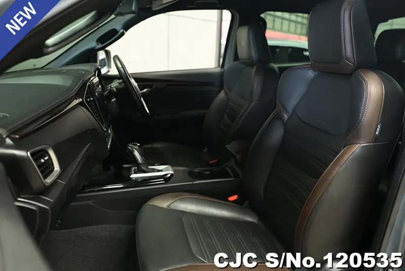 Isuzu D-Max in Gray for Sale Image 7