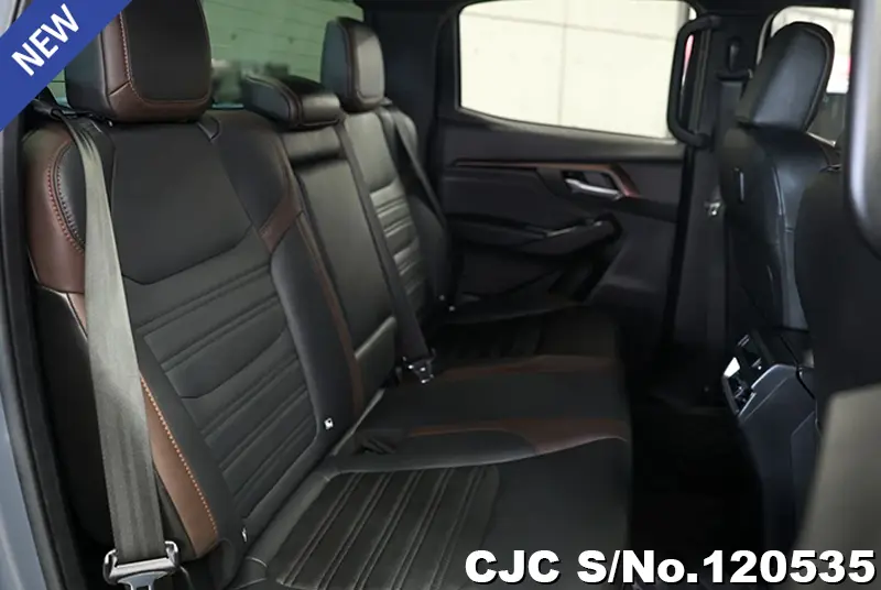 Isuzu D-Max in Gray for Sale Image 8
