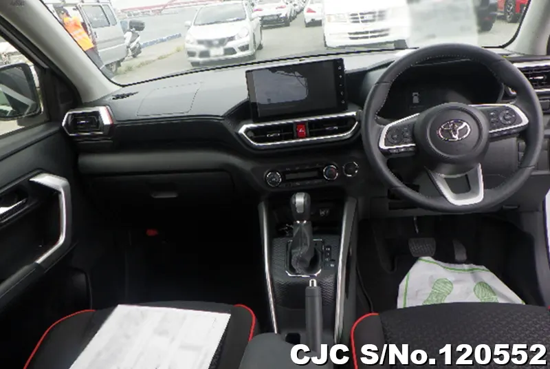 Toyota Raize in White for Sale Image 5