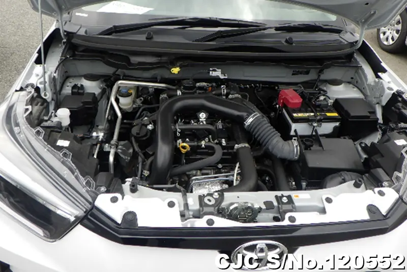 Toyota Raize in White for Sale Image 8