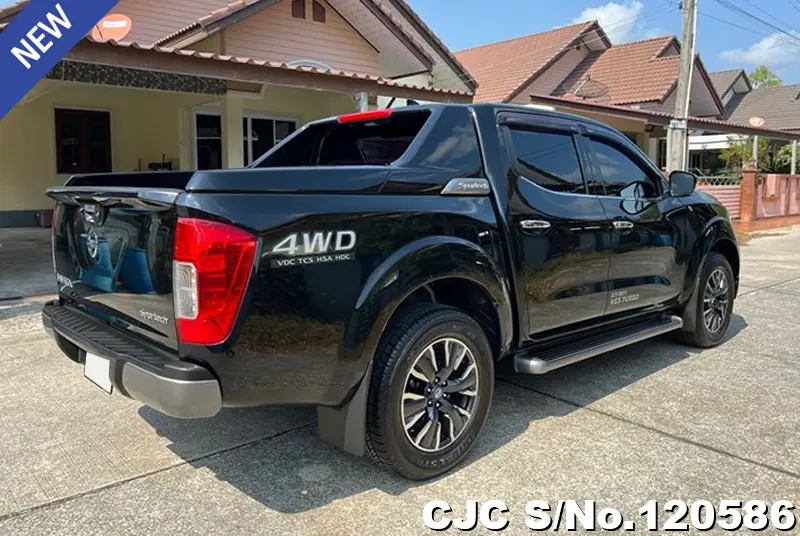 Nissan Navara in Black for Sale Image 1