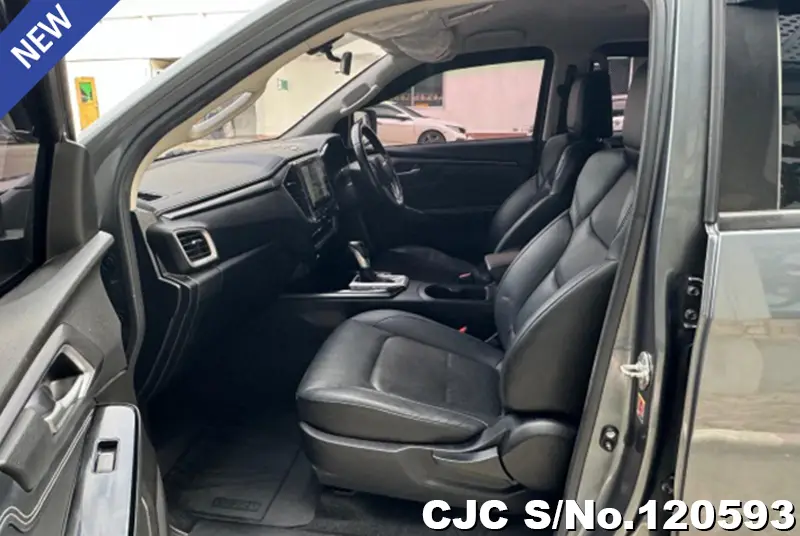 Isuzu D-Max in Gray for Sale Image 9