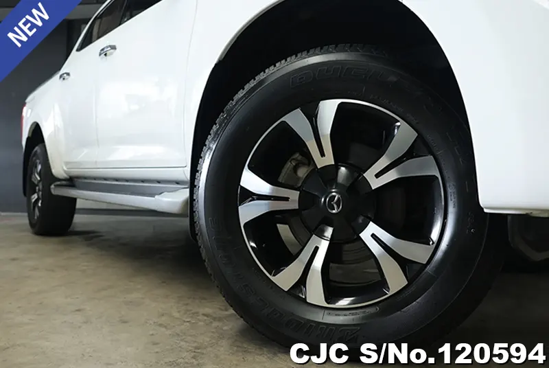Mazda BT-50 in White for Sale Image 12