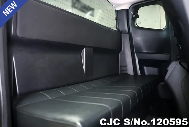 Isuzu D-Max in Gray for Sale Image 8
