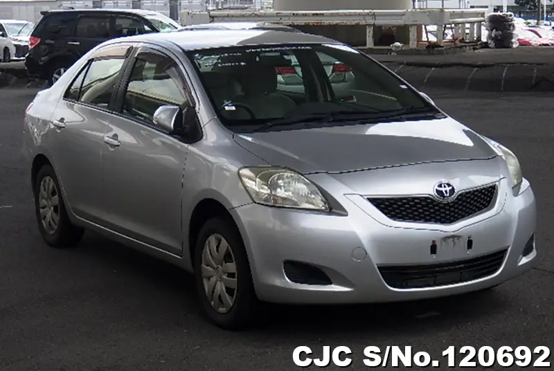 Toyota / Belta 2011