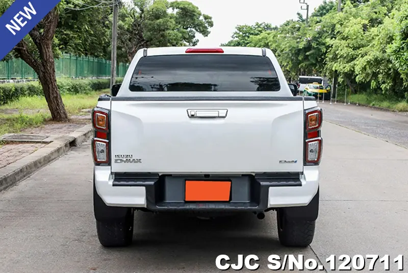 Isuzu D-Max in White for Sale Image 5