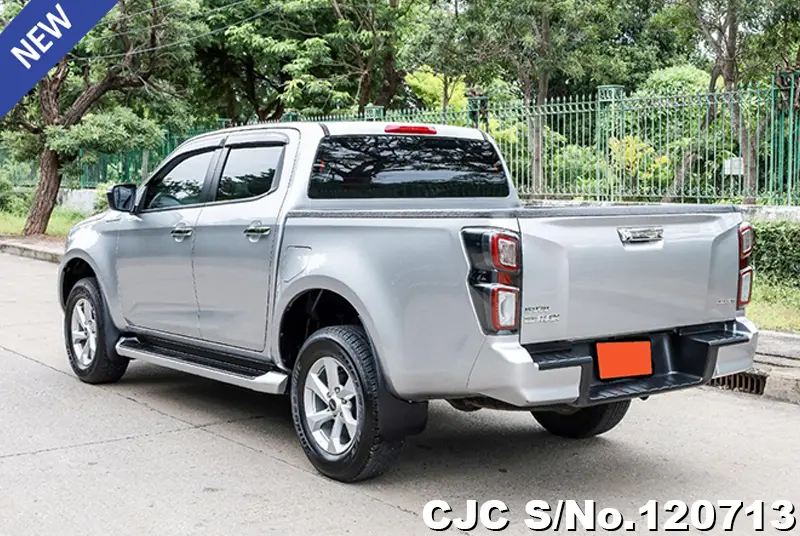 Isuzu D-Max in Silver for Sale Image 2
