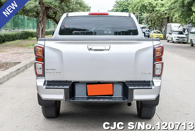 Isuzu D-Max in Silver for Sale Image 5