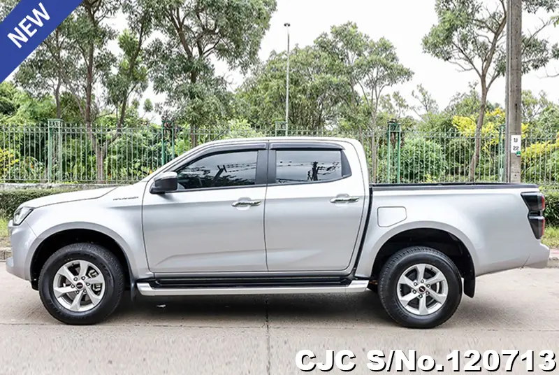 Isuzu D-Max in Silver for Sale Image 7