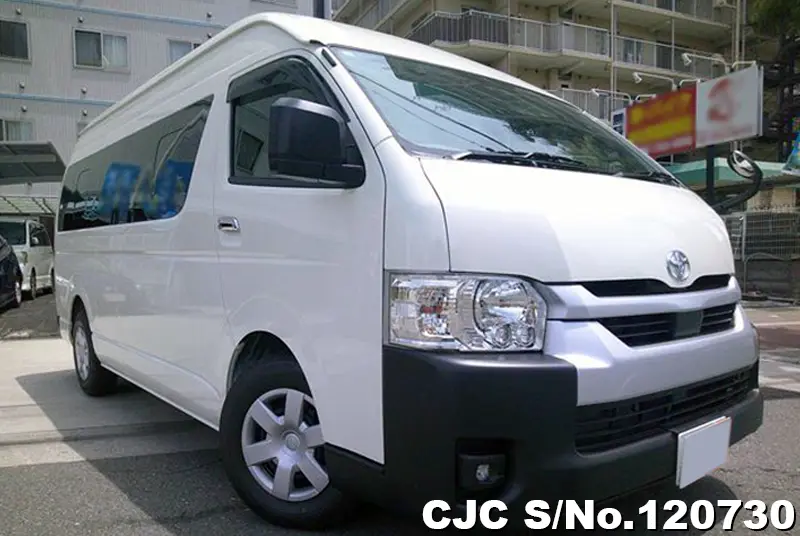 Toyota / Hiace / Commuter 2024