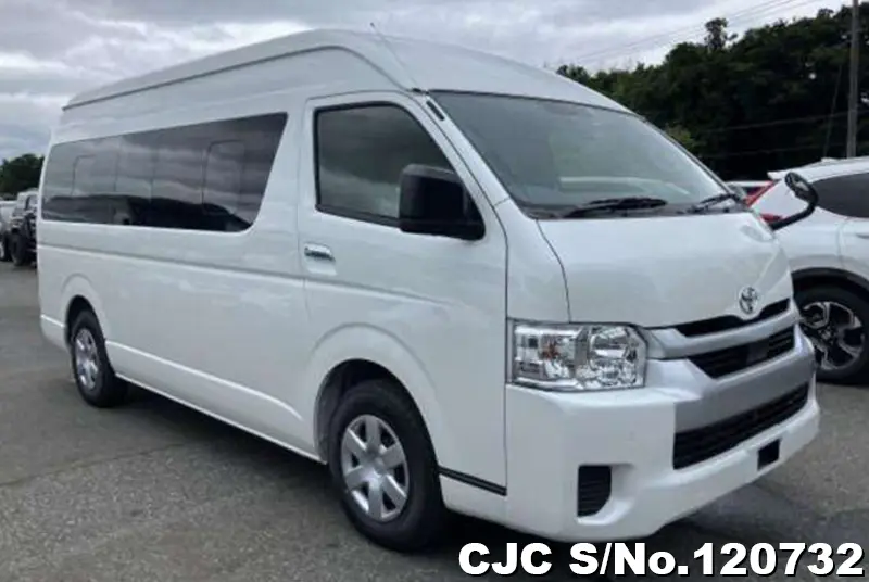 Toyota / Hiace / Commuter 2024