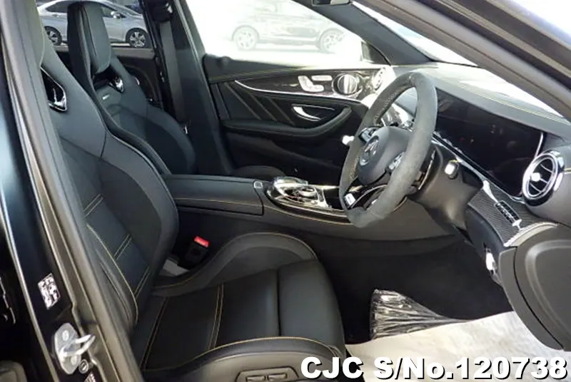 2018 Mercedes Benz / E Class Stock No. 120738