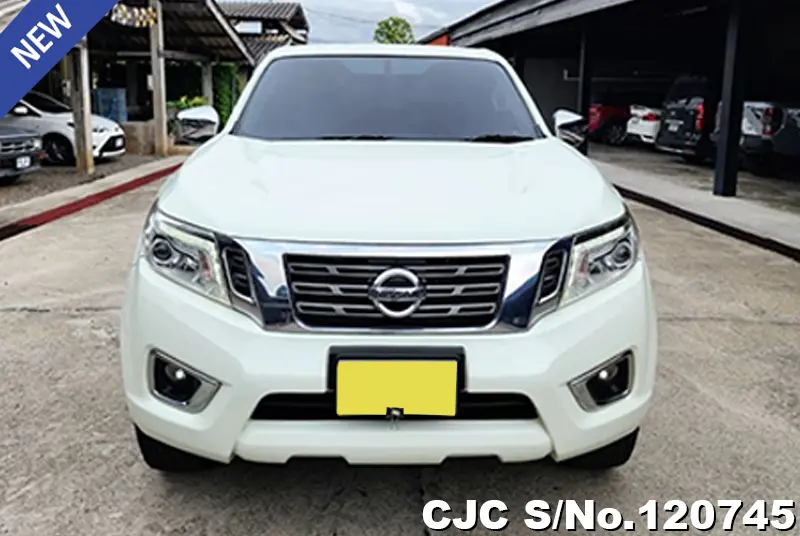 Nissan Navara in White for Sale Image 2