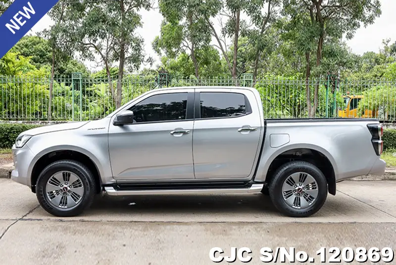 Isuzu D-Max in Silver for Sale Image 7