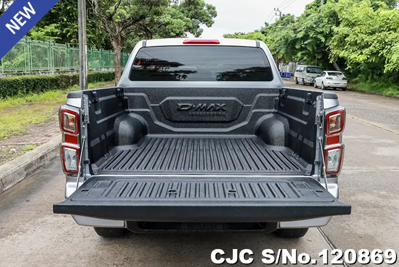 Isuzu D-Max in Silver for Sale Image 8